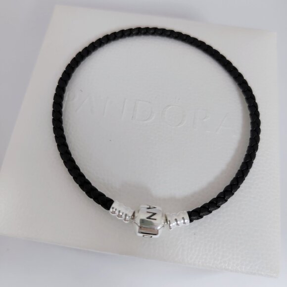 Pandora Single Black Leather Bracelet with Pandora Clasp - Picture 3 of 5